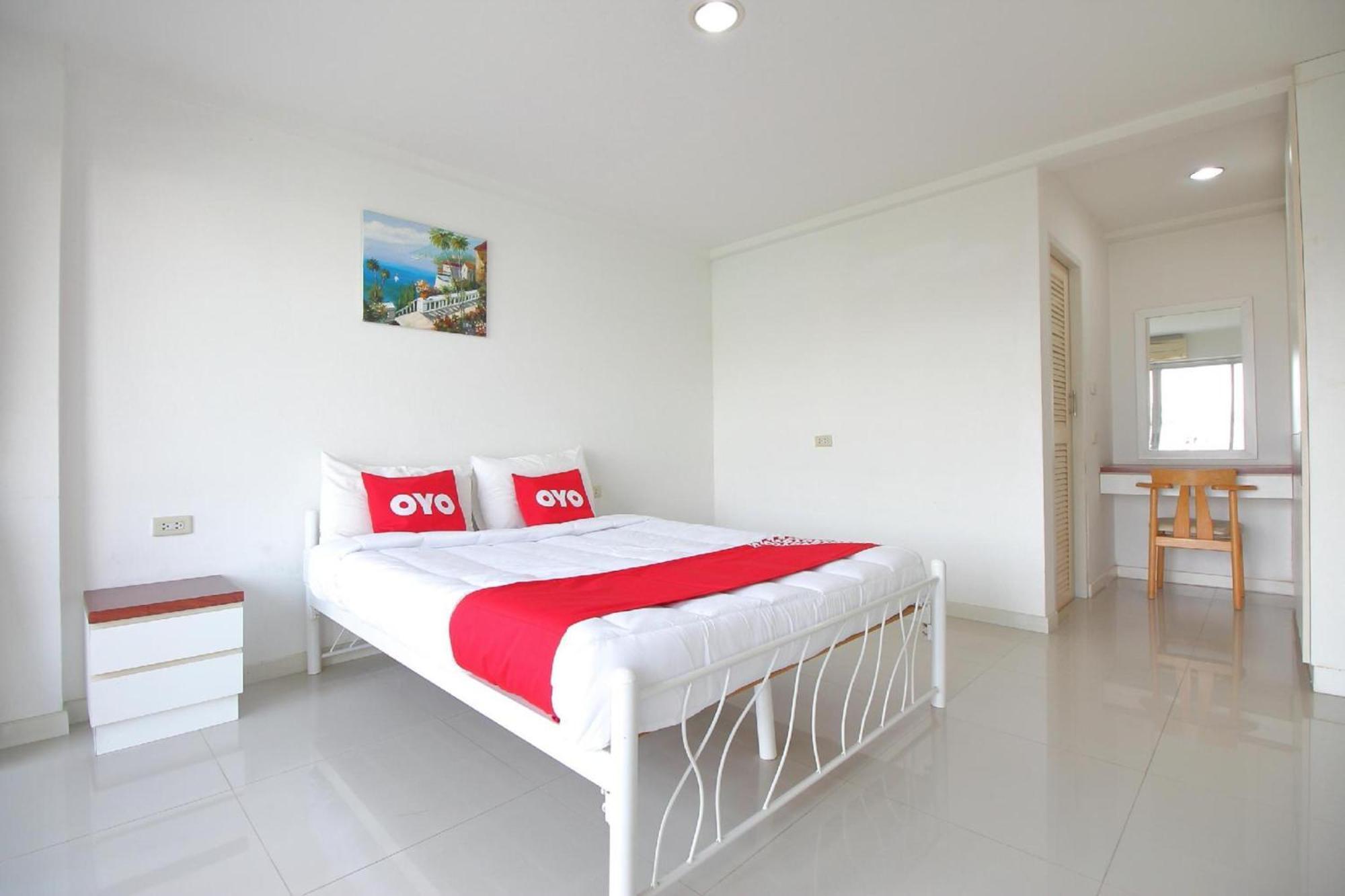 Super Oyo 498 Ladawan Villa Bangkok Kültér fotó