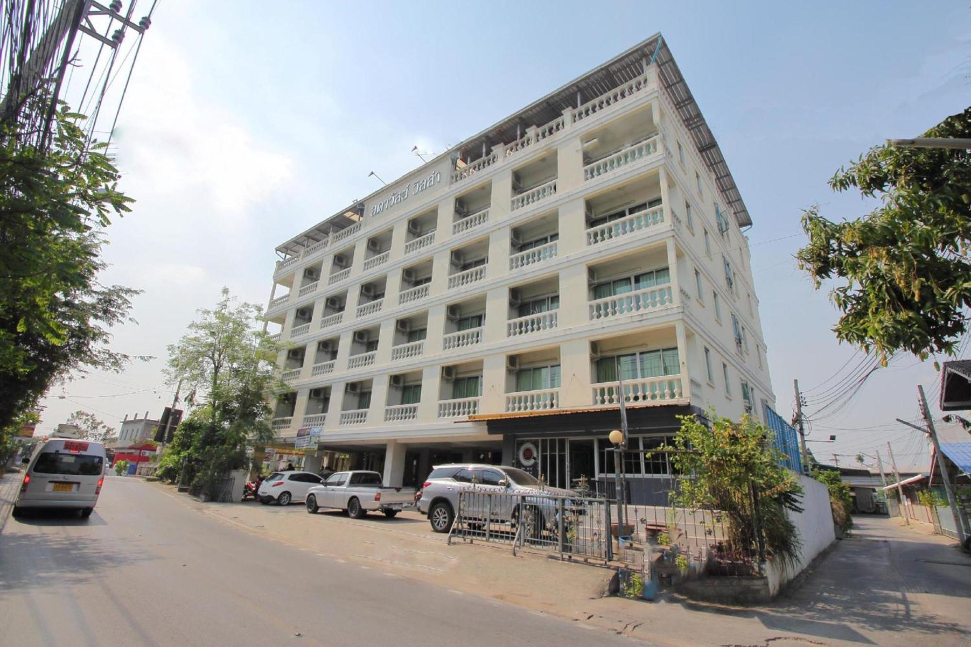 Super Oyo 498 Ladawan Villa Bangkok Kültér fotó